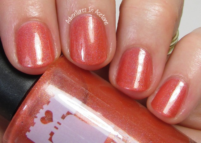 Philly Loves Lacquer Taisteal Sábháilte (Safe Travels) 2 holo