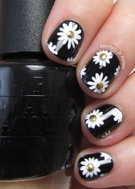 Black, white, and gold floral nail art 2