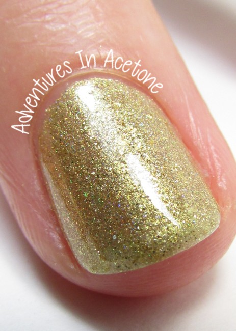Philly Loves Lacquer Gold Lang Syne macro