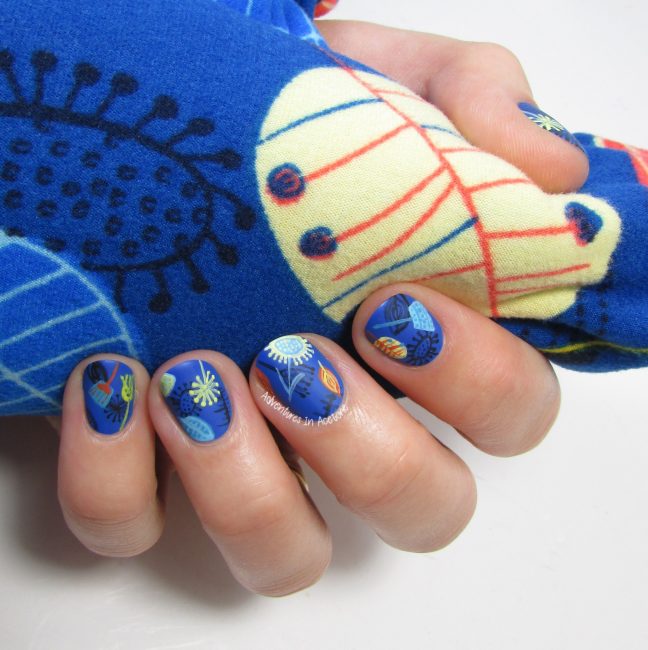 Blue Floral LuLaRoe Leggings Nail Art 1-001